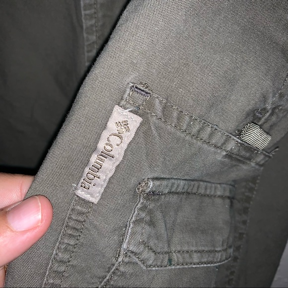 Columbia 5” Inseam Olive Green Colored Cargo Style Shorts 100% Cotton. - Picture 4 of 10